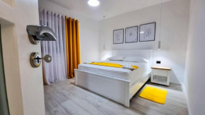 'The Yellow' Condo